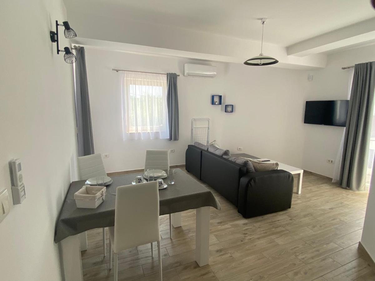Villa Mara Pola Esterno foto