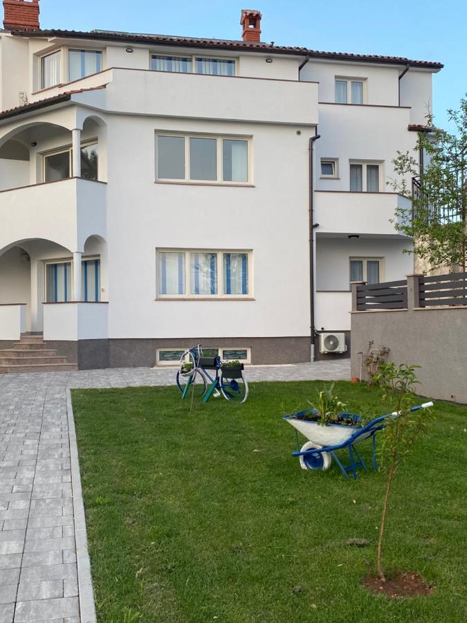 Villa Mara Pola Esterno foto