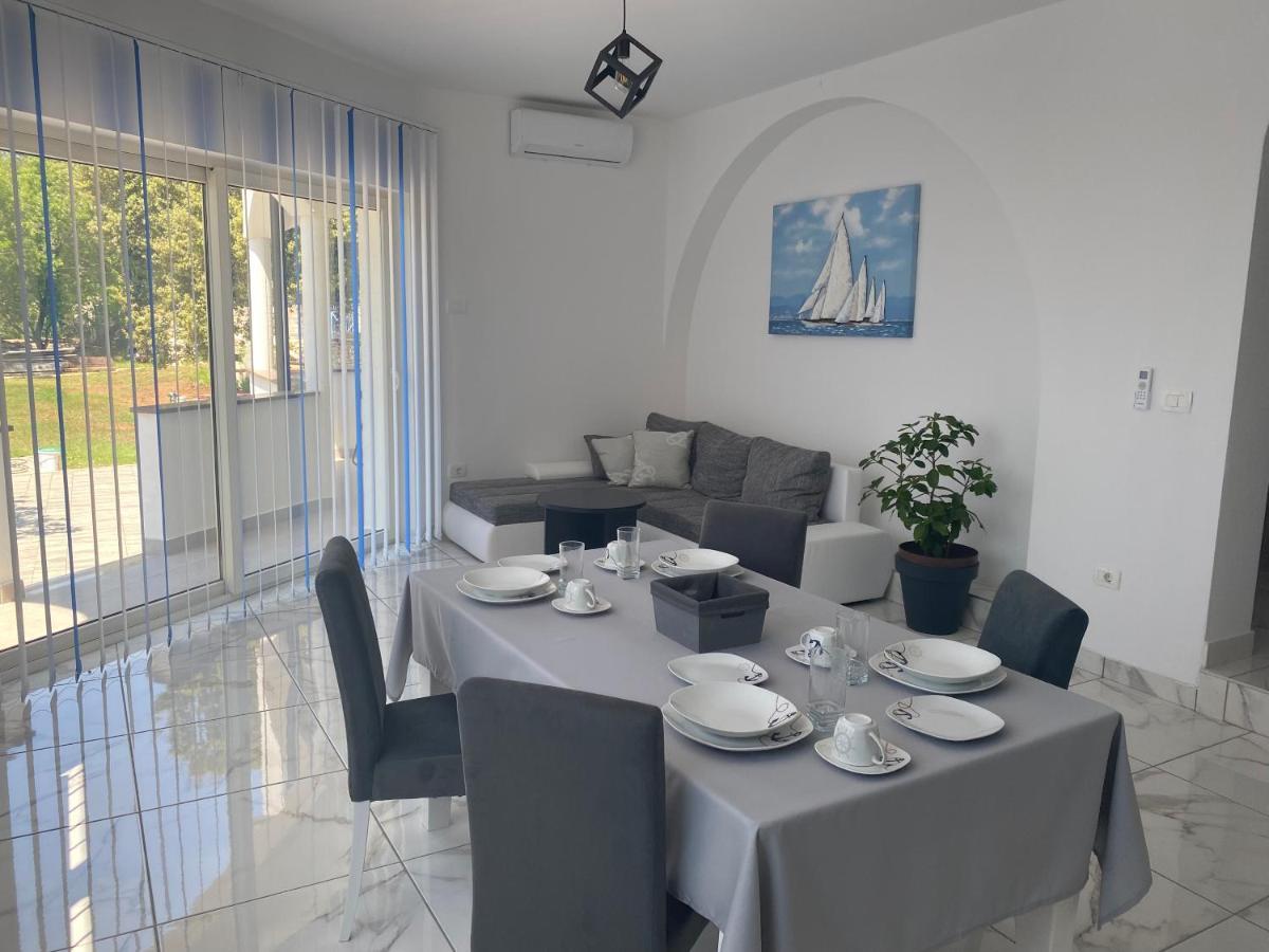 Villa Mara Pola Esterno foto
